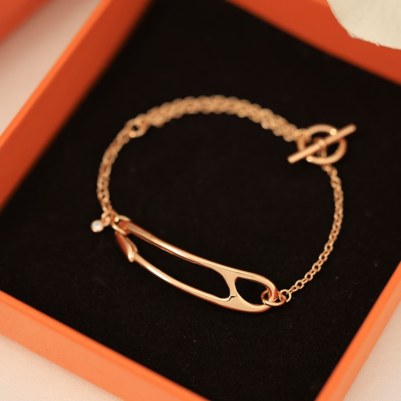 H**me5 bracelets